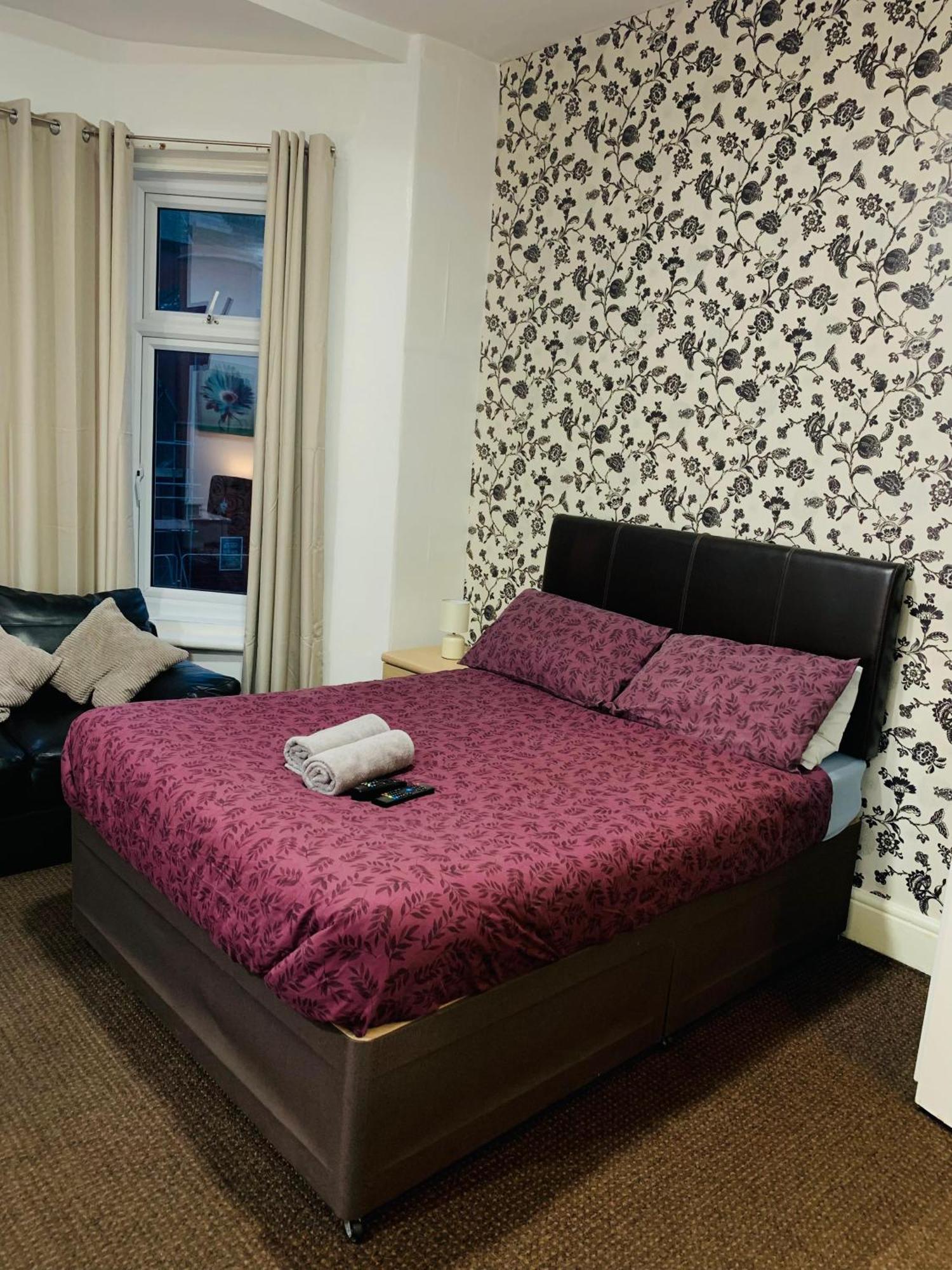 Aindale Hotel Blackpool Buitenkant foto
