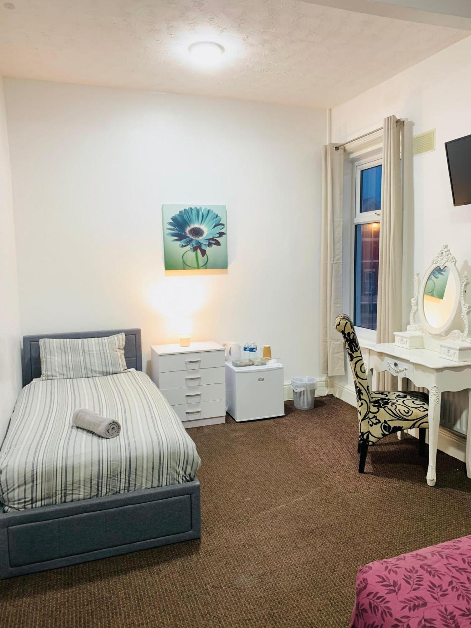 Aindale Hotel Blackpool Buitenkant foto